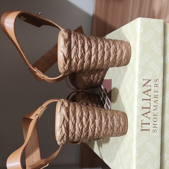 Italian shoe makers platform brown sandal size 7. NEW WITH BOX - Picture 4 of 9